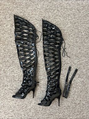 Burju Gladysse Open Toe Thigh High Boots Gladiator Garter Belt, US 7.5 Like New